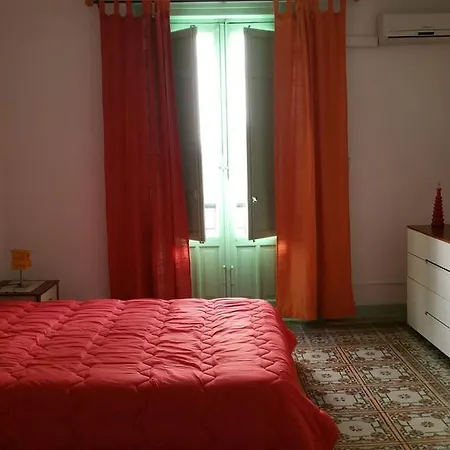 Garibaldi 58 Sole Apartment